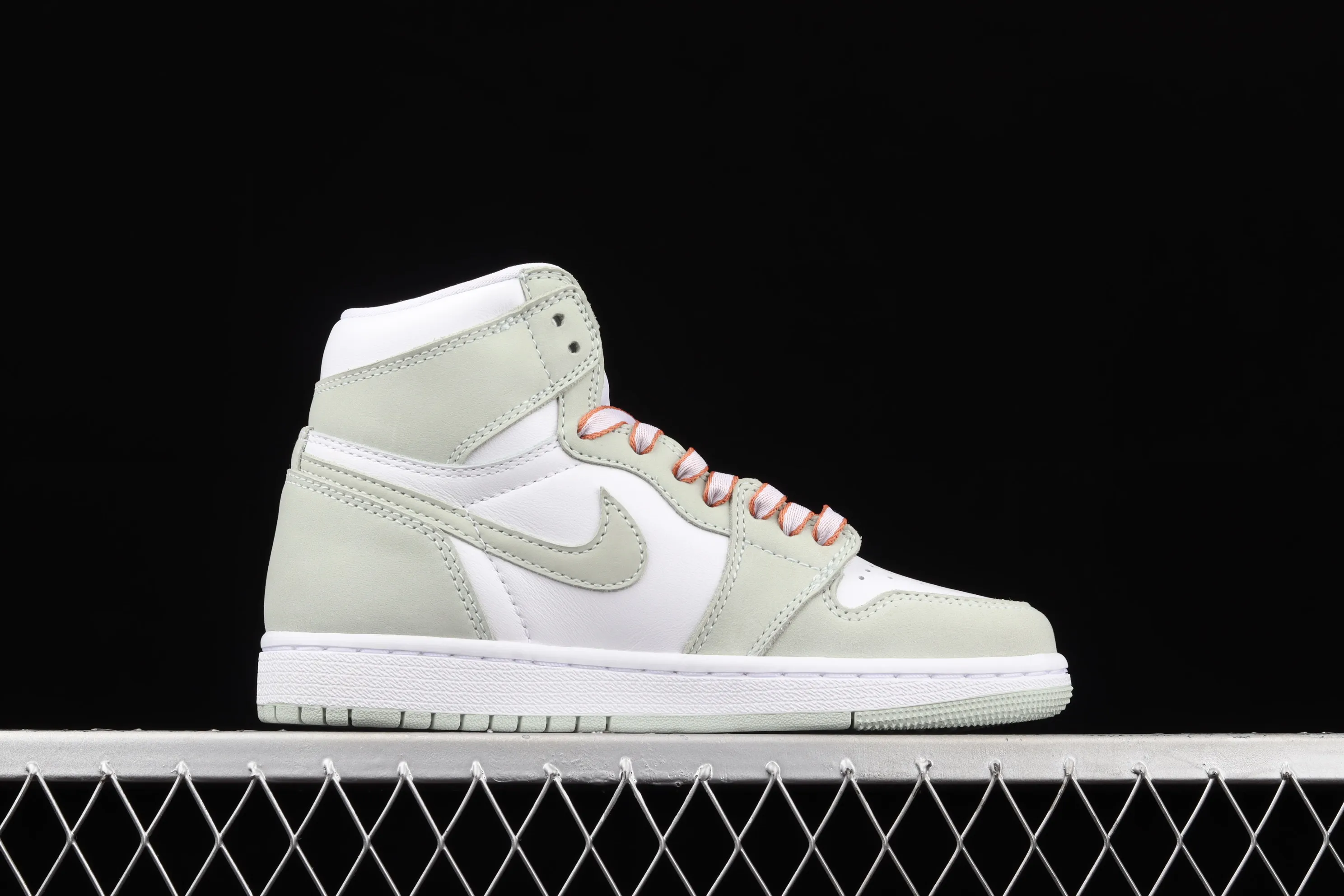 All categories Air Jordan Jordan series basketball shoes Air Jordan 1 High pure original version Air Jordan 1 Retro Hi AJ1 Joe 1 high top aqua blue CD0461-002